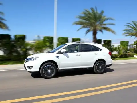 BYD S7